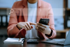 Leia mais sobre o artigo Não Ignore Estas Táticas Surpreendentes de UX que Farão Seu Marketing Digital Conquistar Clientes Mesmo com Pouco Investimento