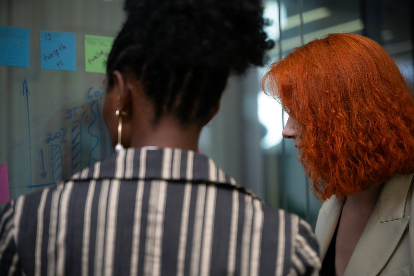 Leia mais sobre o artigo O Mito da Cultura Corporativa “Perfeita”: Como Empresas que Quebraram Regras e Fracassaram Rápido Estão Liderando a Revolução do Mercado